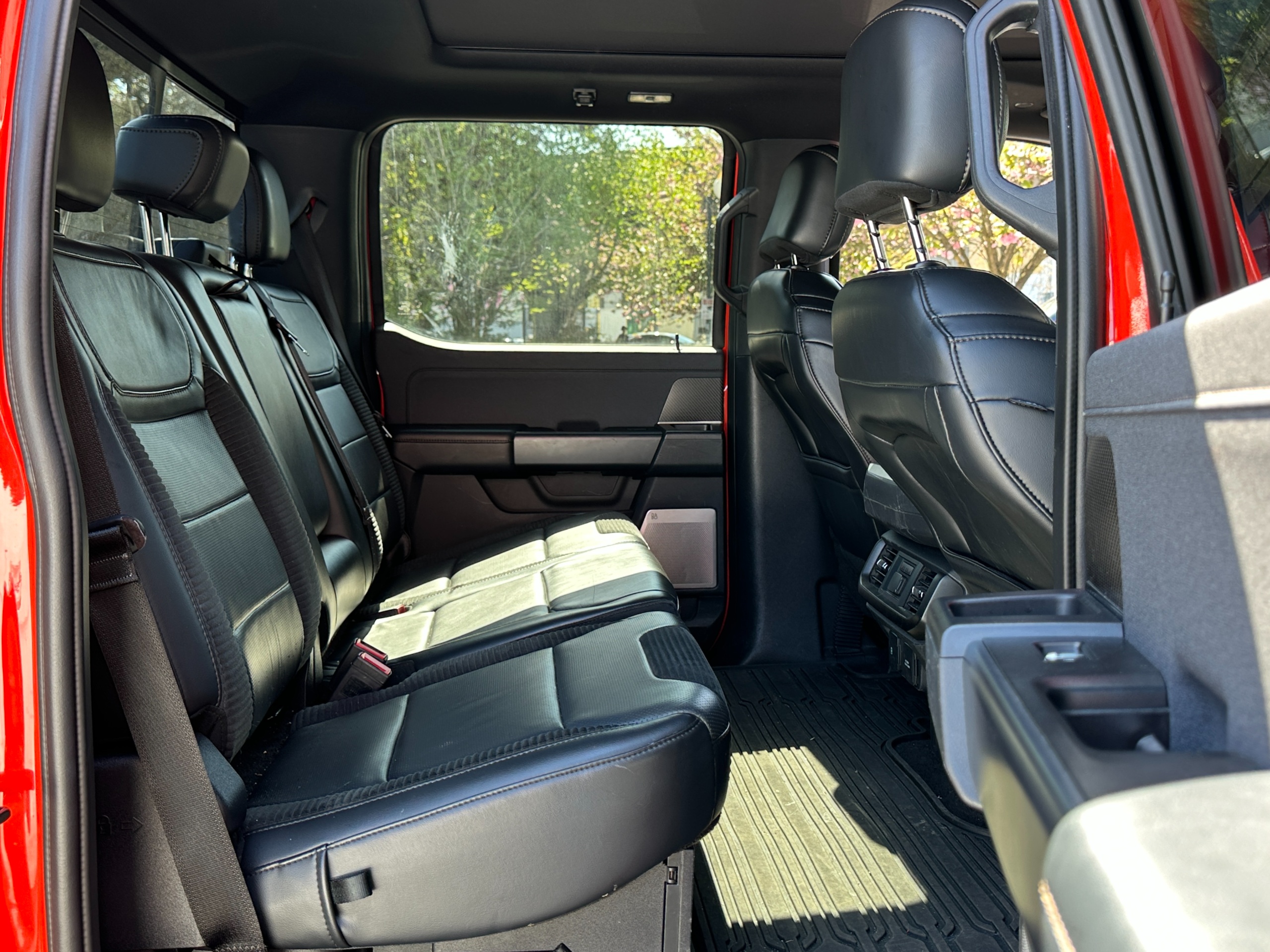 2022 Ford F150 - Image 16